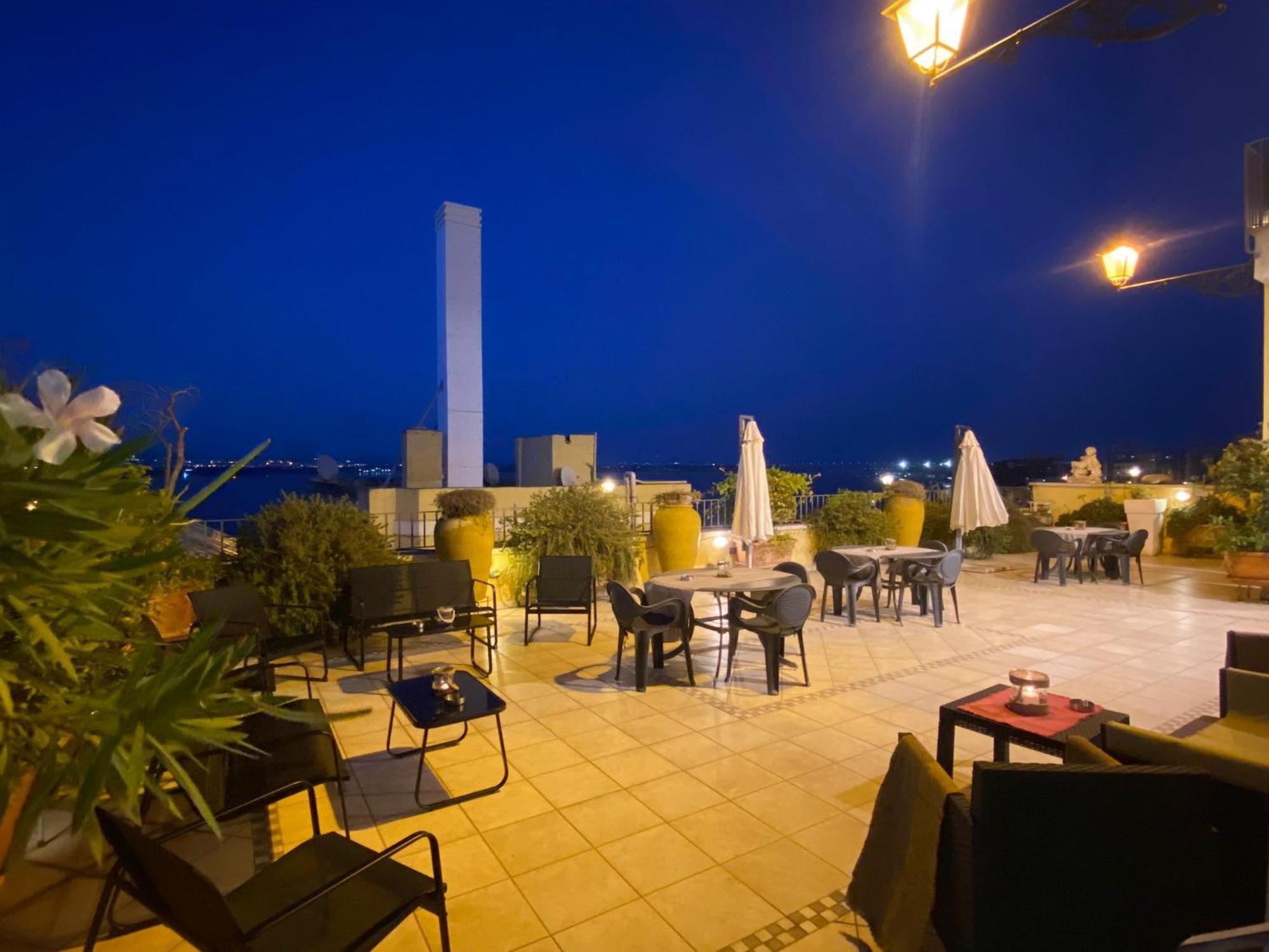 Hotel Akropolis - Museum Hotel Taranto Exteriör bild